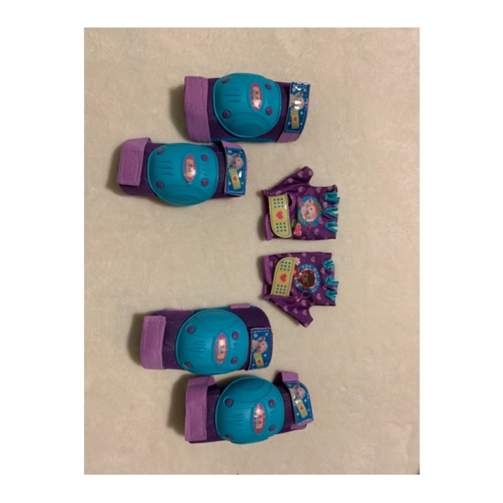 Disney Pixar Kids Knee Pads set